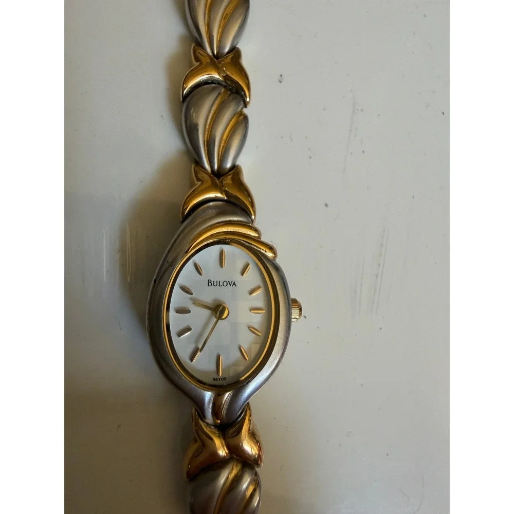 Bulova T9 96T00 Womens Silver Gold Leaf‎ Link Bracelet Quartz Watch NOT WORKING
